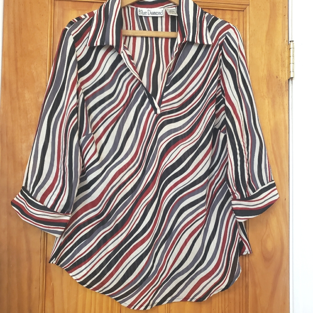 Blue Diamond Women's Vintage Stripe cuffed 3/4 Sleeve Split V Neck Blouse